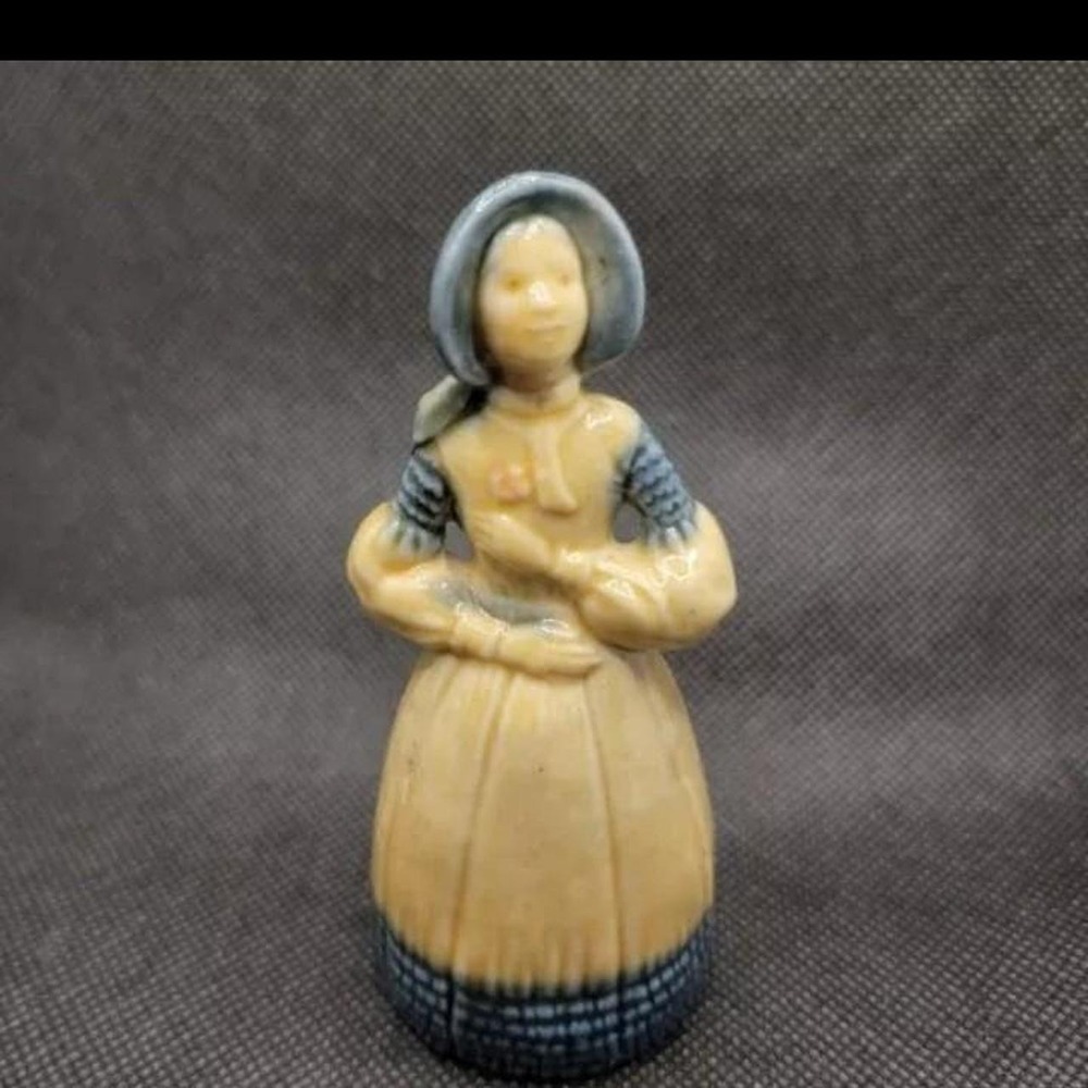 Vintage Copenhagen Figurine‎ Holding A Flower